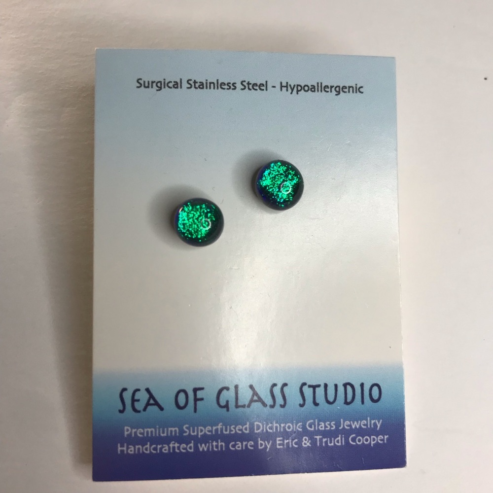 Vintage Green and purple stud summer earrings - Picture 1 of 5